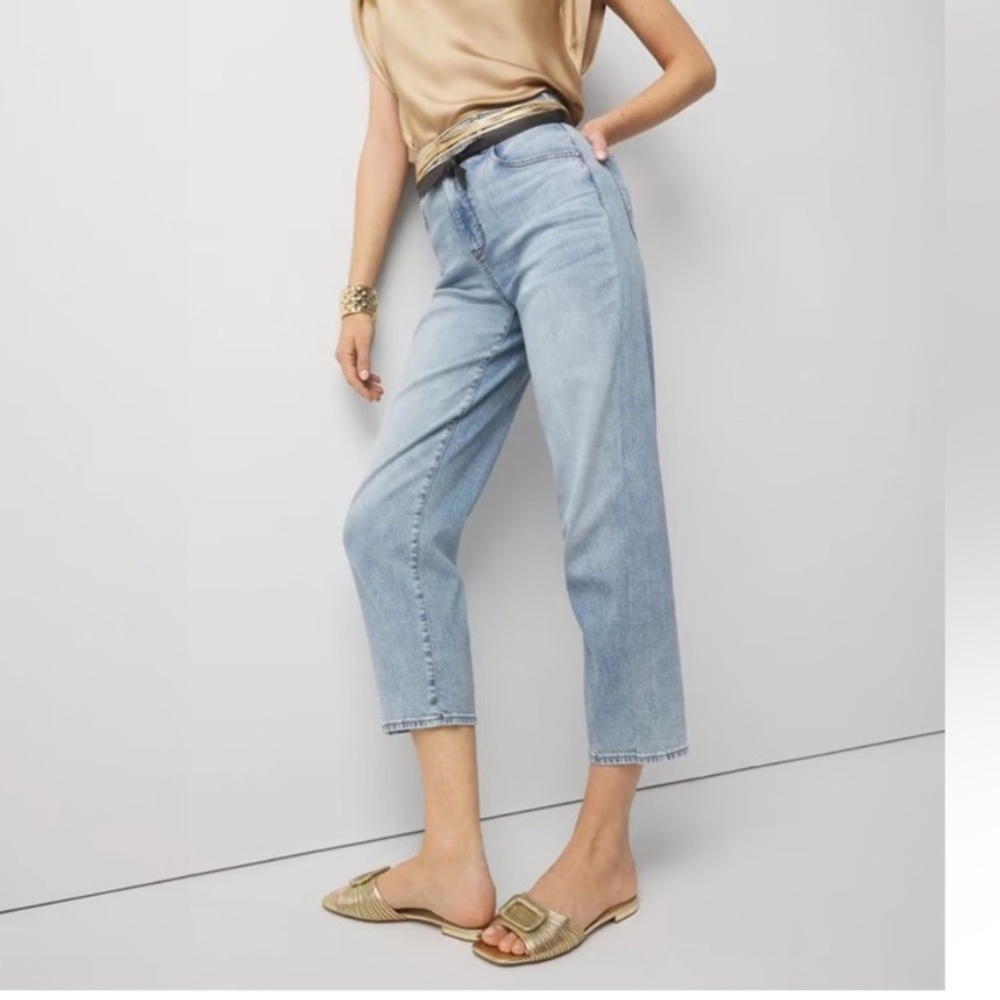WHBM - NWT Barrel Jeans - Very Soft, Flattering & Comfy! Size 4